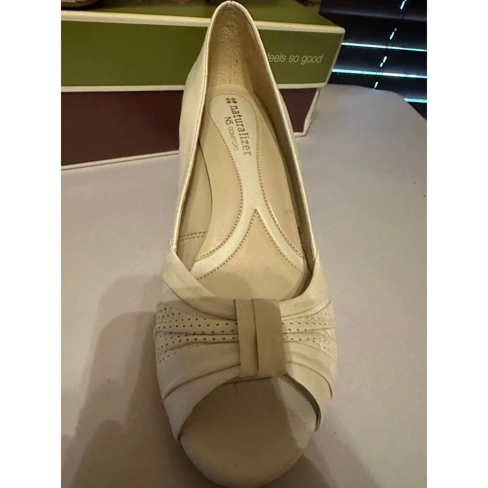 Naturalized berry-dew leather 7.5 NIB - Picture 2 of 8